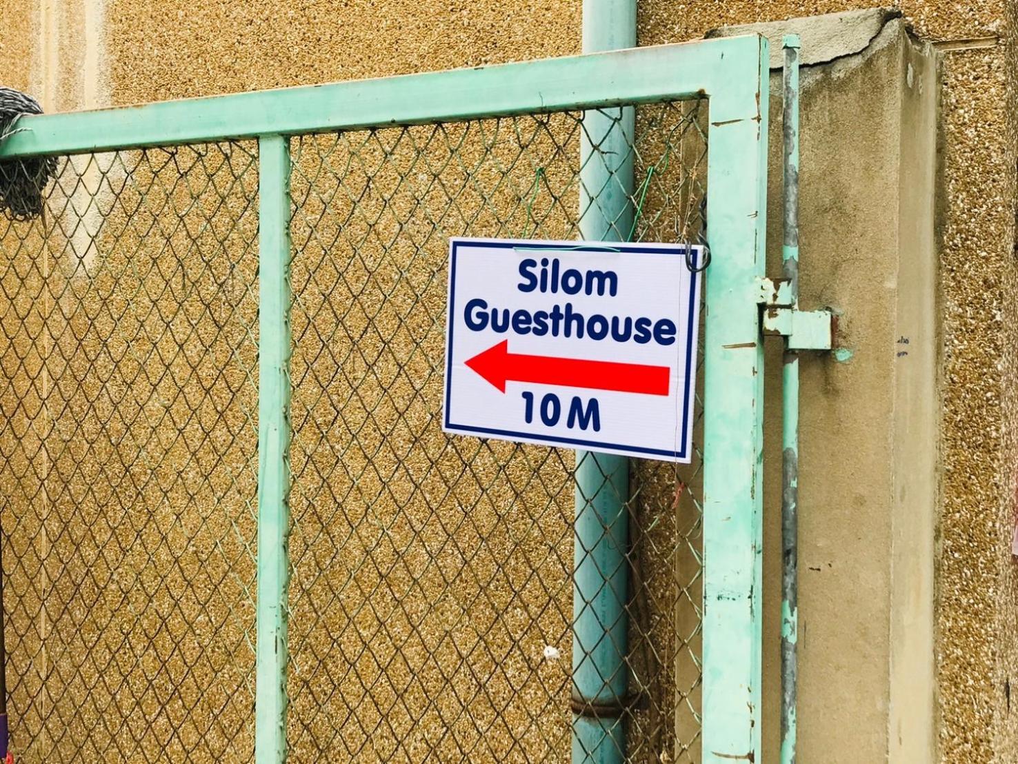 Silom Guesthouse Bangkok Luaran gambar