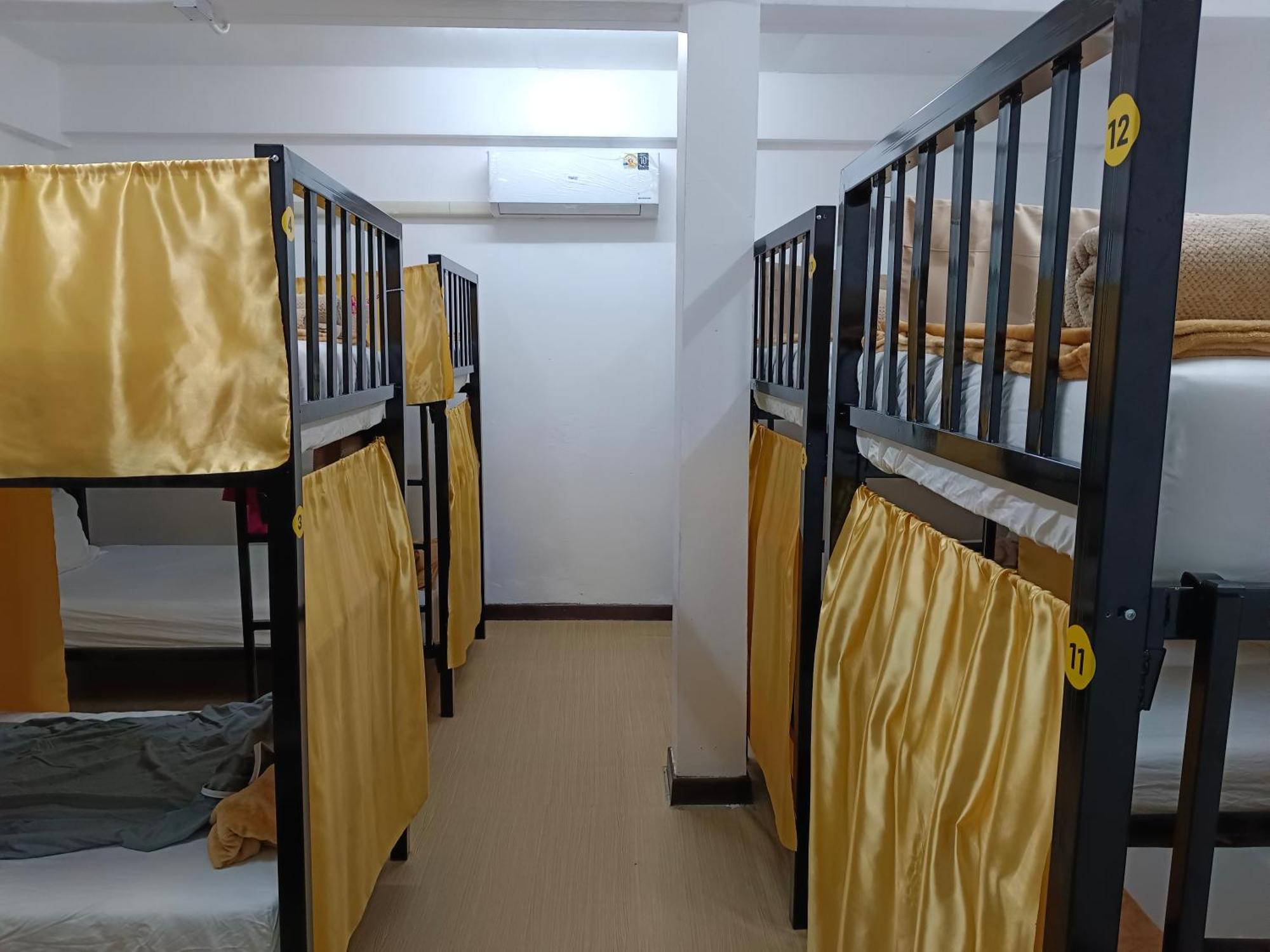 Silom Guesthouse Bangkok Luaran gambar