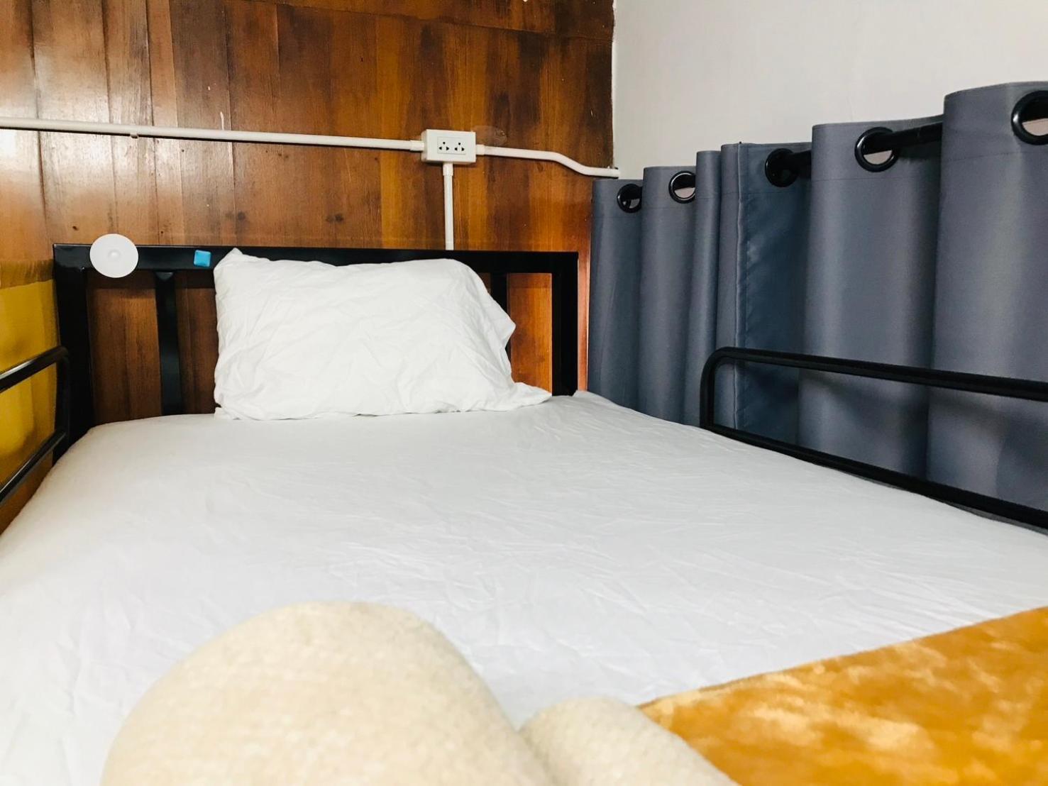 Silom Guesthouse Bangkok Luaran gambar